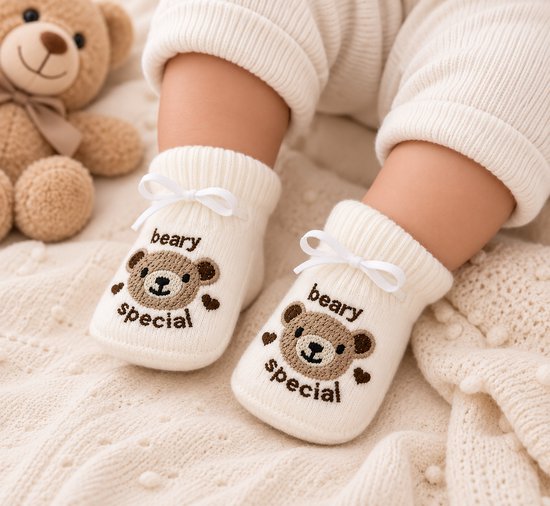Blijeitje - Gender Reveal Cadeau – Babyslofjes Unisex Cadeau –Zachte Newborn Slofjes 0-3 Maanden – Gender Reveal - Beary Special slofjes Boy or Girl Design — afbeelding 3
