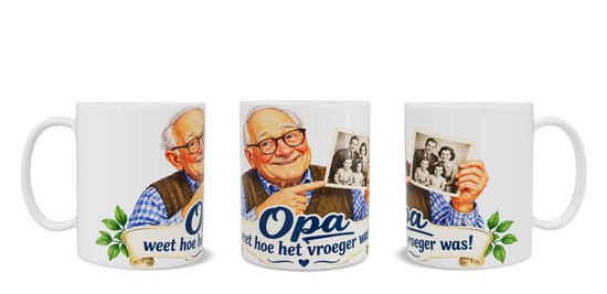 Drie aanzichten van een witte mok met opa, een zwart-wit foto, tekst 'Opa weet hoe het vroeger was!' en groene takjes.