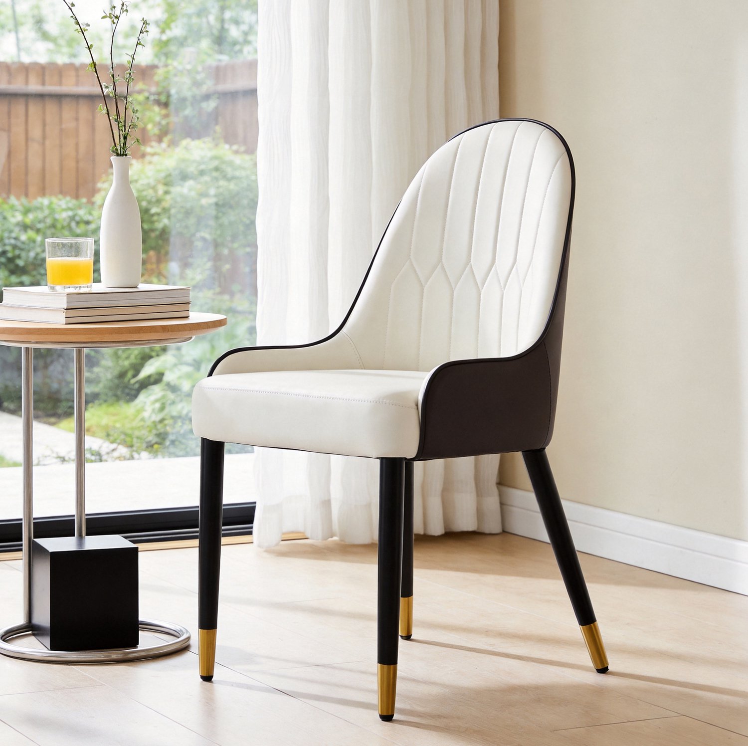 OKWISH Eetkamerstoelen 43 x 44 x 91 cm - Set van 2 met Armleuningen en Gebogen Rugleuning - Eetkamer en Keuken - Kunstleer - Wit en Bruin