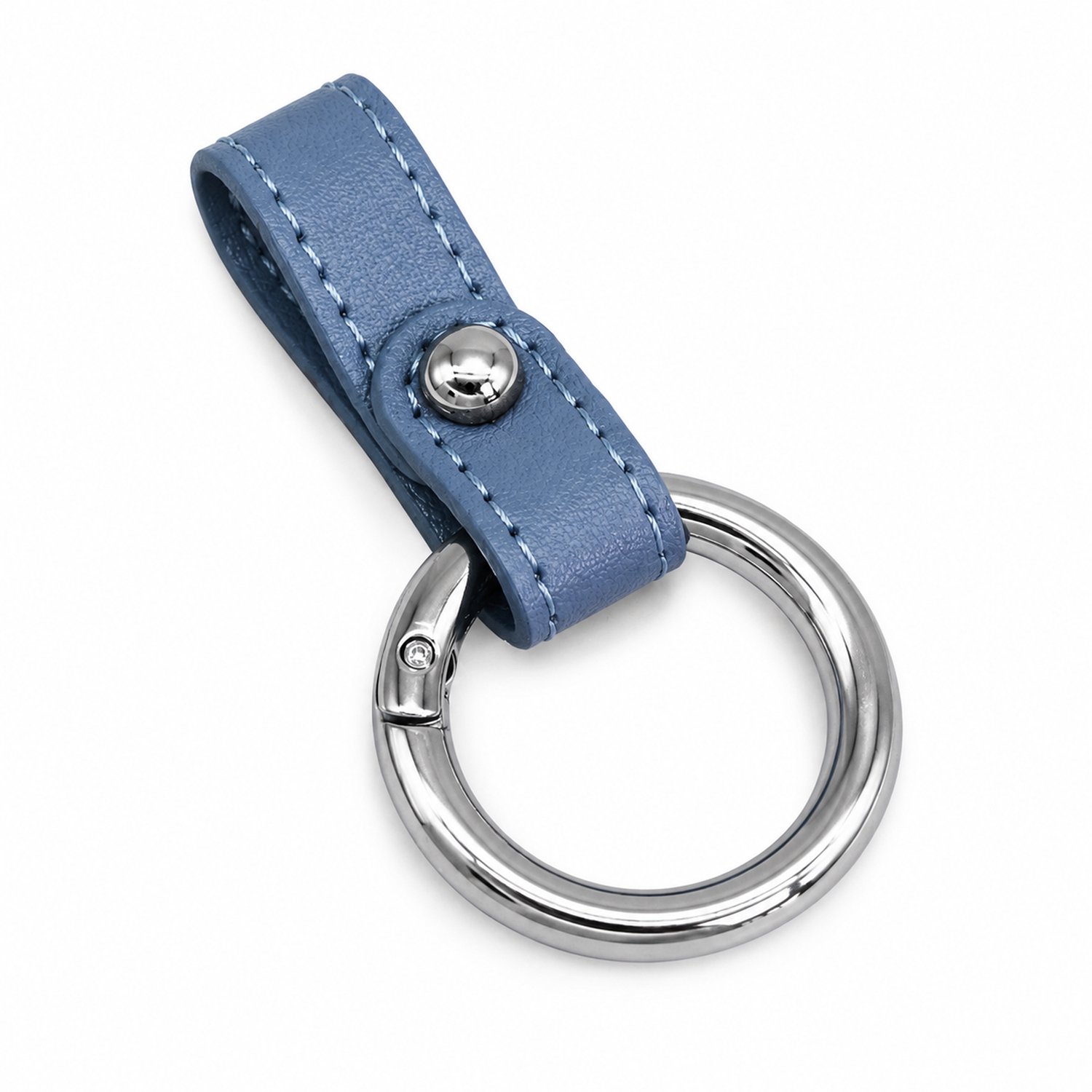 Sleutelhanger van blauw PU met zilverkleurige sleutelring en gestikte lus voor dagelijkse sleutels en autosleutels
