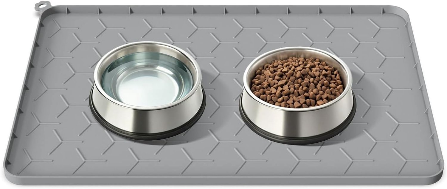 Famanu – Voermat voor honden van siliconen, waterdicht en antislip, 60 x 40 cm, met ophanggaten, ideaal voor voer- en drinkbakken