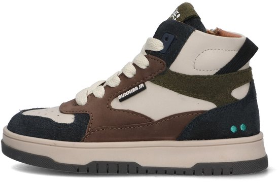 Basket montante marron, blanc, vert et bleu marine avec lacets et fermeture éclair.