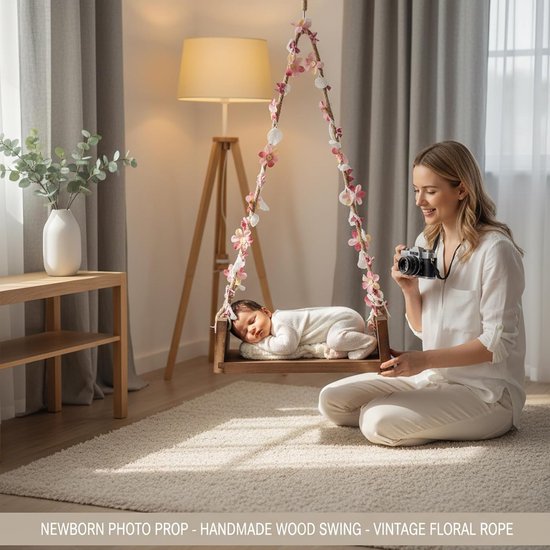 Baby Schommel - Houten Stoel - Foto Prop - Met Bloem Touw - 32 cm - Donkerrood — afbeelding 2