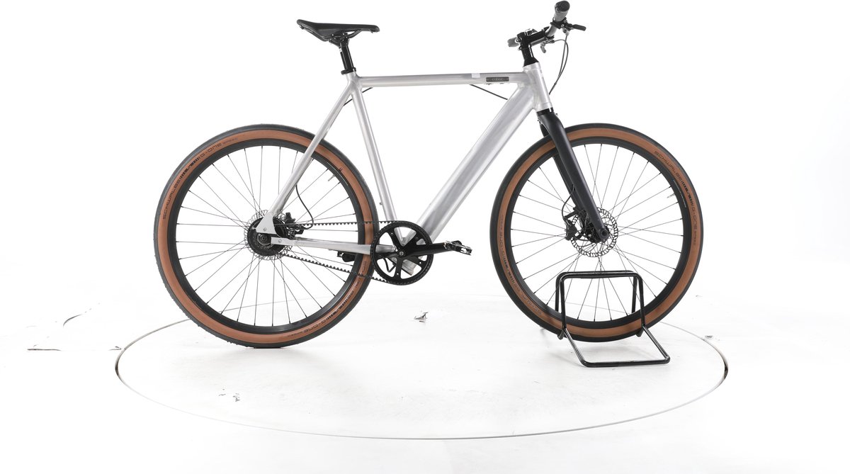 Coboc Brooklyn FAT Elektrische citybike Accu 250Wh 27,5" 2023 zilver Pro