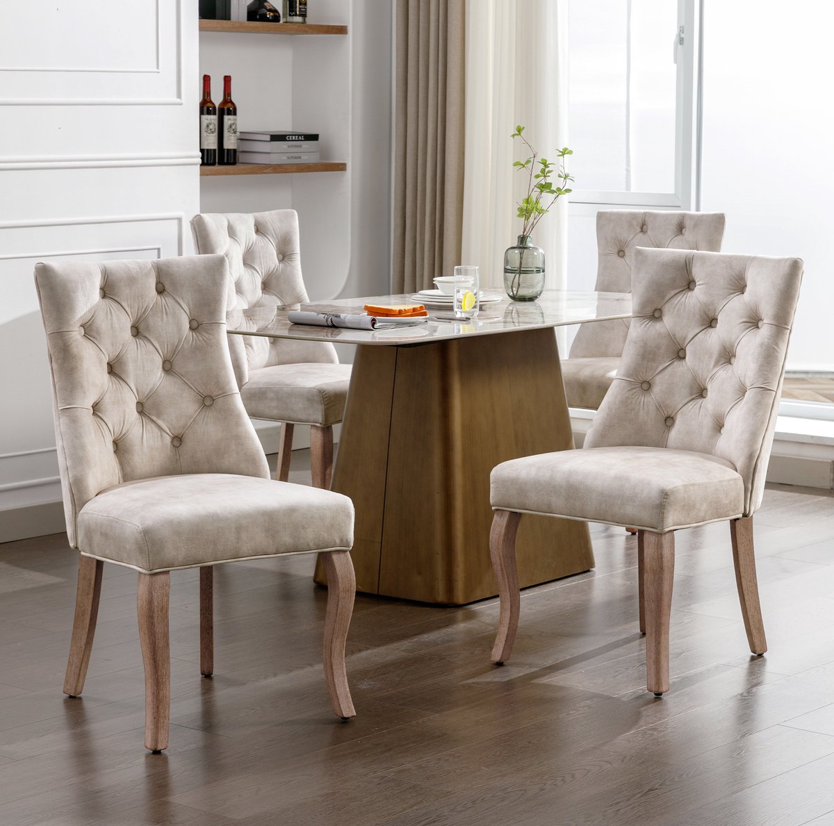 HAUSS SPOLE Eetkamerstoel - Velvet Design - Set Van 4 - Hoge Rugleuning Met Knopen En Houten Poten - Voor Eetkamer - Lichtbeige