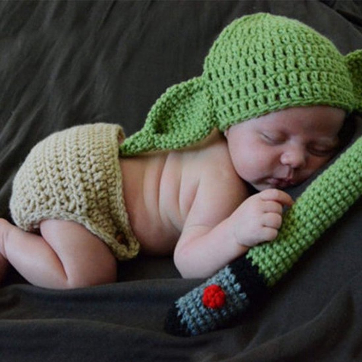 Kostuum Baby Yoda - Gehaakte Outfit - Fotografie Props - Verjaardagscadeau - Zacht en Comfortabel - Geschikt voor 0-3 maanden - Babyoutfit
