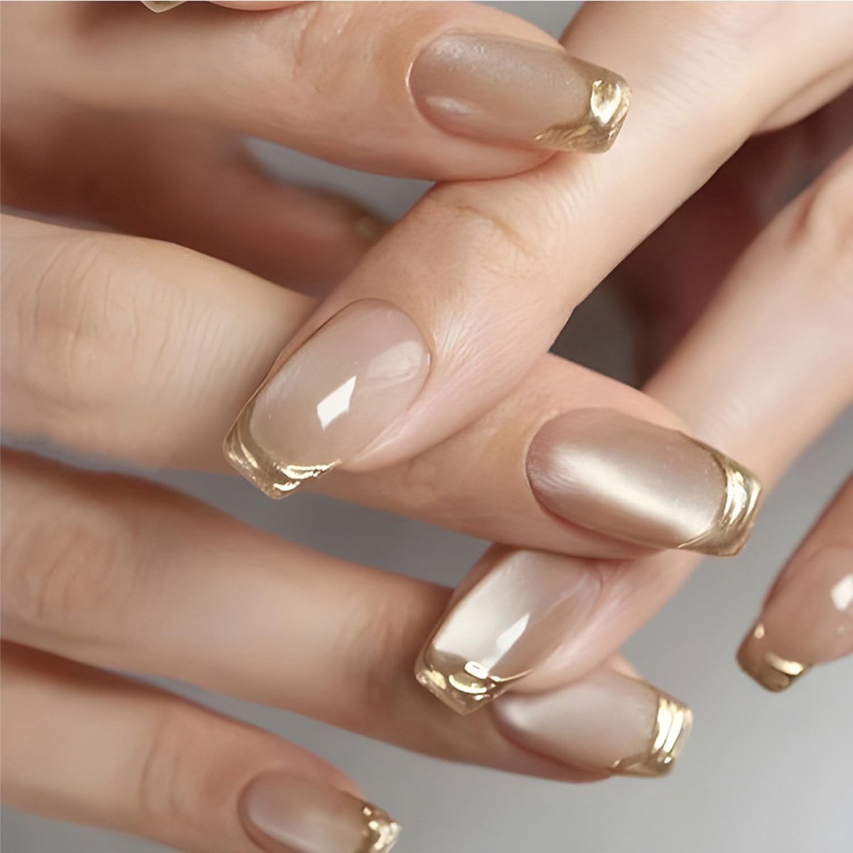 Press On Nails 24pcs - Gouden Franse Tip - Vierkante Kunstnagels - Glamoureuze Look voor Speciale Gelegenheden - ShopVlot