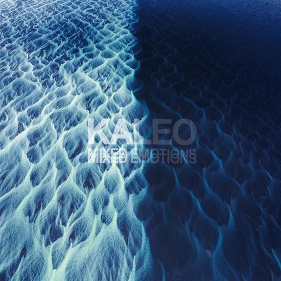 Couverture de l'album 'Mixed Emotions' avec un motif ondulé bleu clair à gauche et bleu foncé à droite.
