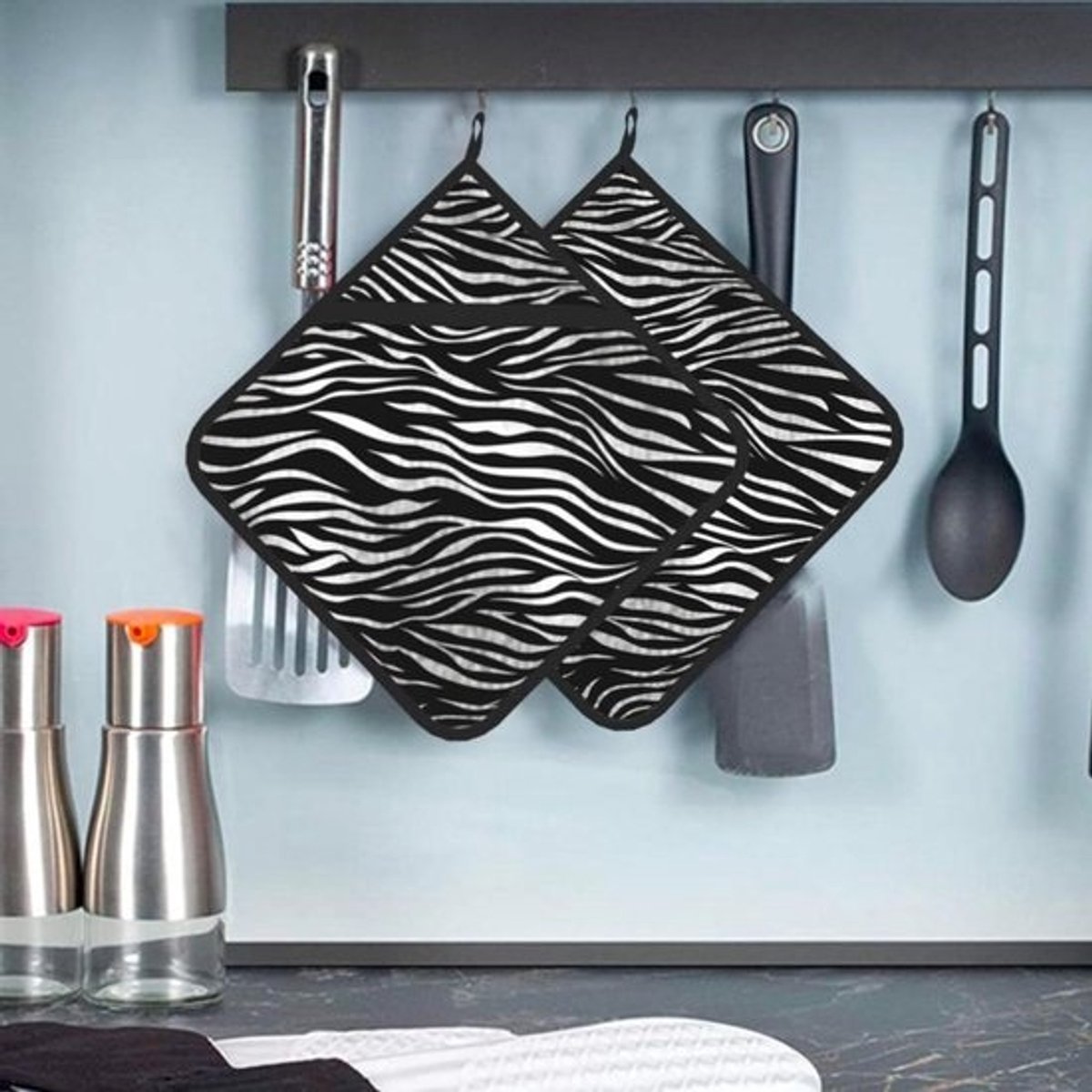 Pothouders met Zak - Ovenwanten Keuken - Koken en Bakken - Hittebestendig Polyester - 20 x 20 cm - Zwart Wit