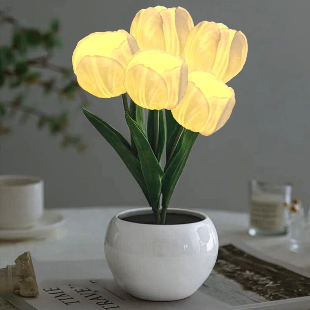 casalora® - Bloementafellamp - Tulp LED Nachtlamp - Kunstbloem - Woonkamerdecoratie - Met Vaas Tafelstuk - Voor Verjaardagen, Feestdagen, Feesten & Trouwdecoratie - Geel - Verjaardagscadeaus voor Vrouwen/Mama