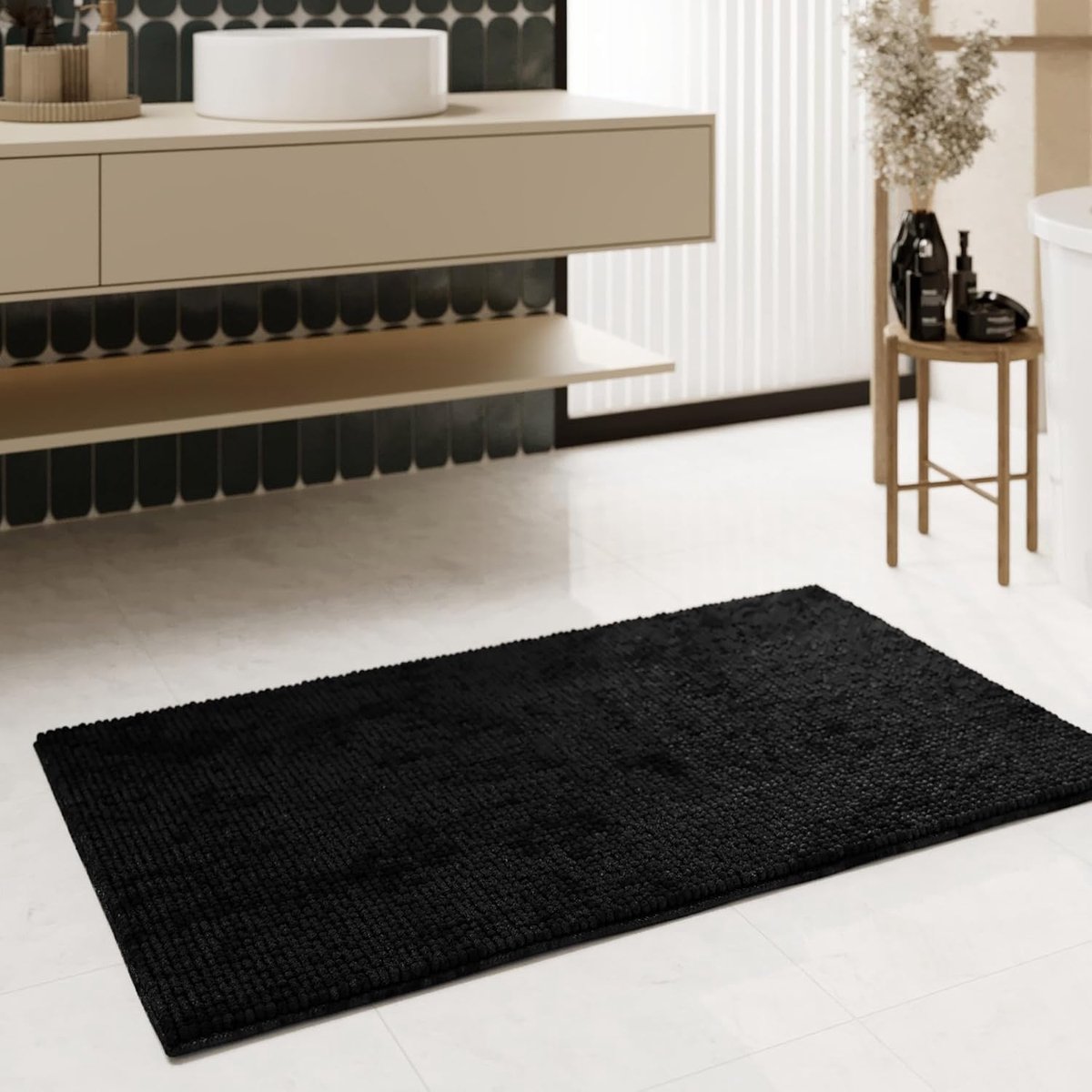 chenille badmat van WECONhome Basics - antislip, wasbaar, absorberend - Stijlvol voor elke badkamer – Balu (50 x 60 cm, zwart)