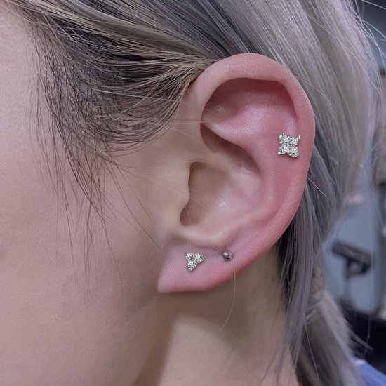 16G Platte Achterkant Stud Oorbellen Push in Kraakbeen Studs Ketting Oorbel Voor Vrouwen Rvs Hypoallergene Threadless Tragus Oorbellen Piercing Sieraden — afbeelding 3