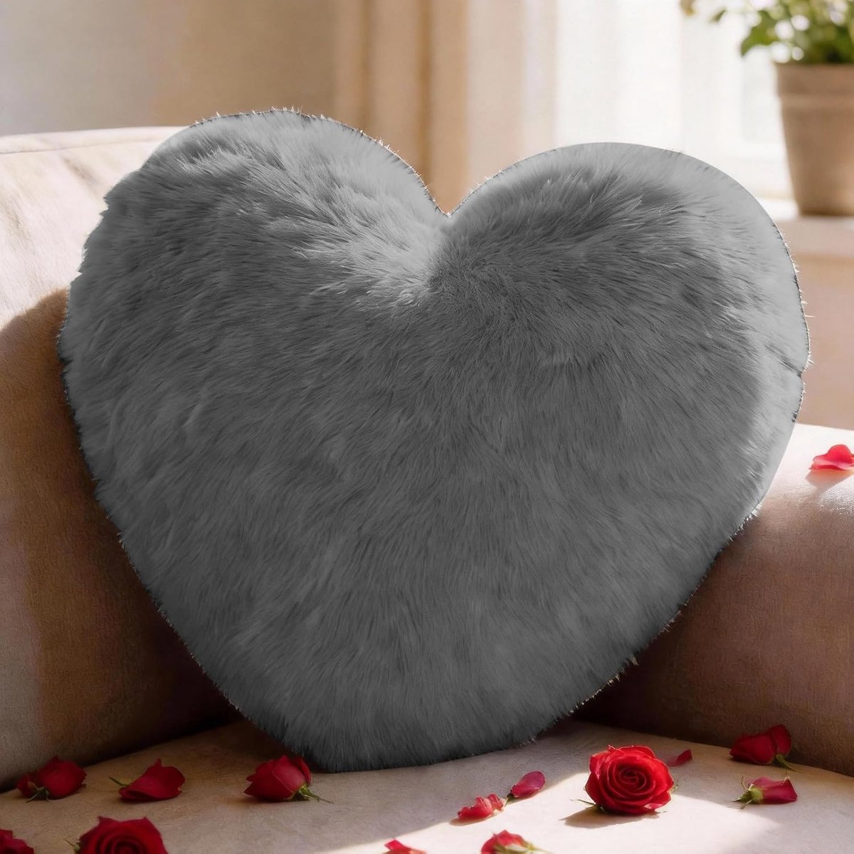 Knuffelkussen Zacht - 36 x 46 cm - Grijs Hartvormig Kussen, Pluche Kussen Hartvormig, Love Sierkussen Aesthetic, Hartkussen Cadeau voor Woonkamer Bank, Kinderkamer Bed