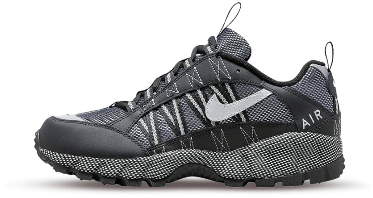Sneakers Nike Air Humara QS ” Metallic ” Zwart