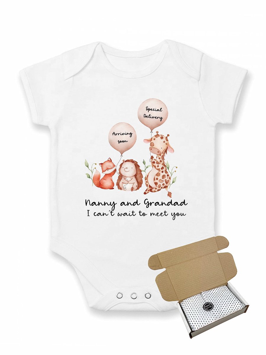 SnelShoppen - Schattig Animal Print Baby Aankondigingsvest - Wit - 0 maanden - Perfect voor Zwangerschap Onthullen - Geschenk Verpakt - Ideaal voor Na