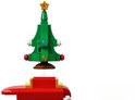 LEGO kerstboom met ster, te plaatsen op een rode basis.