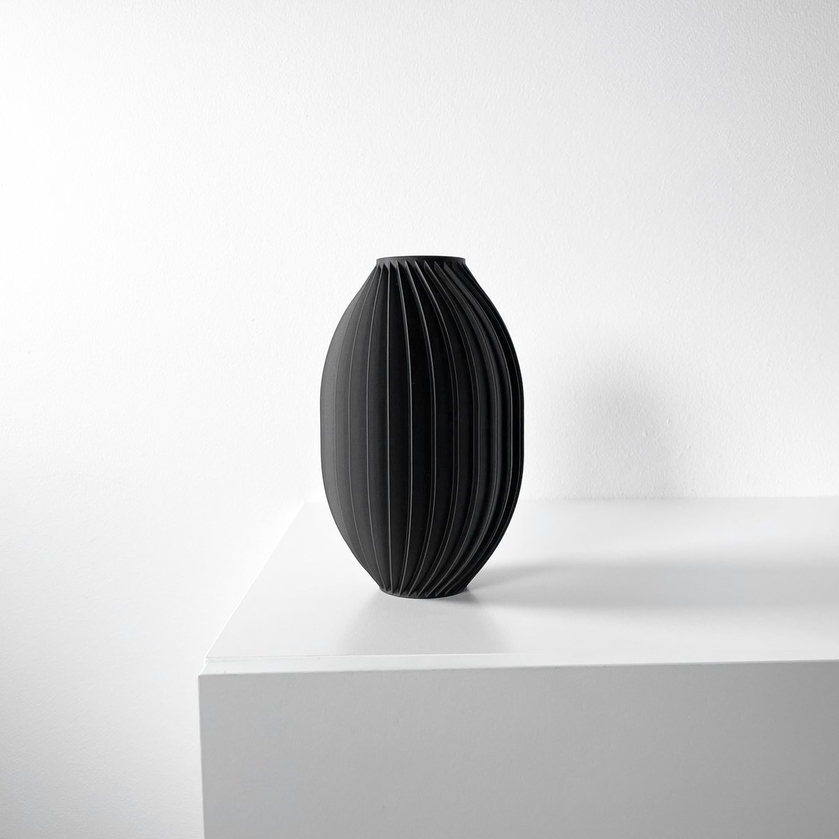 Skushy Vaas Tivano - Geschikt voor Bouwbloemen - Japandi Designvaas voor Droogbloemen en Kunstbloemen - Sculpturale Decoratieve Vaas - Moderne Woondecoratie