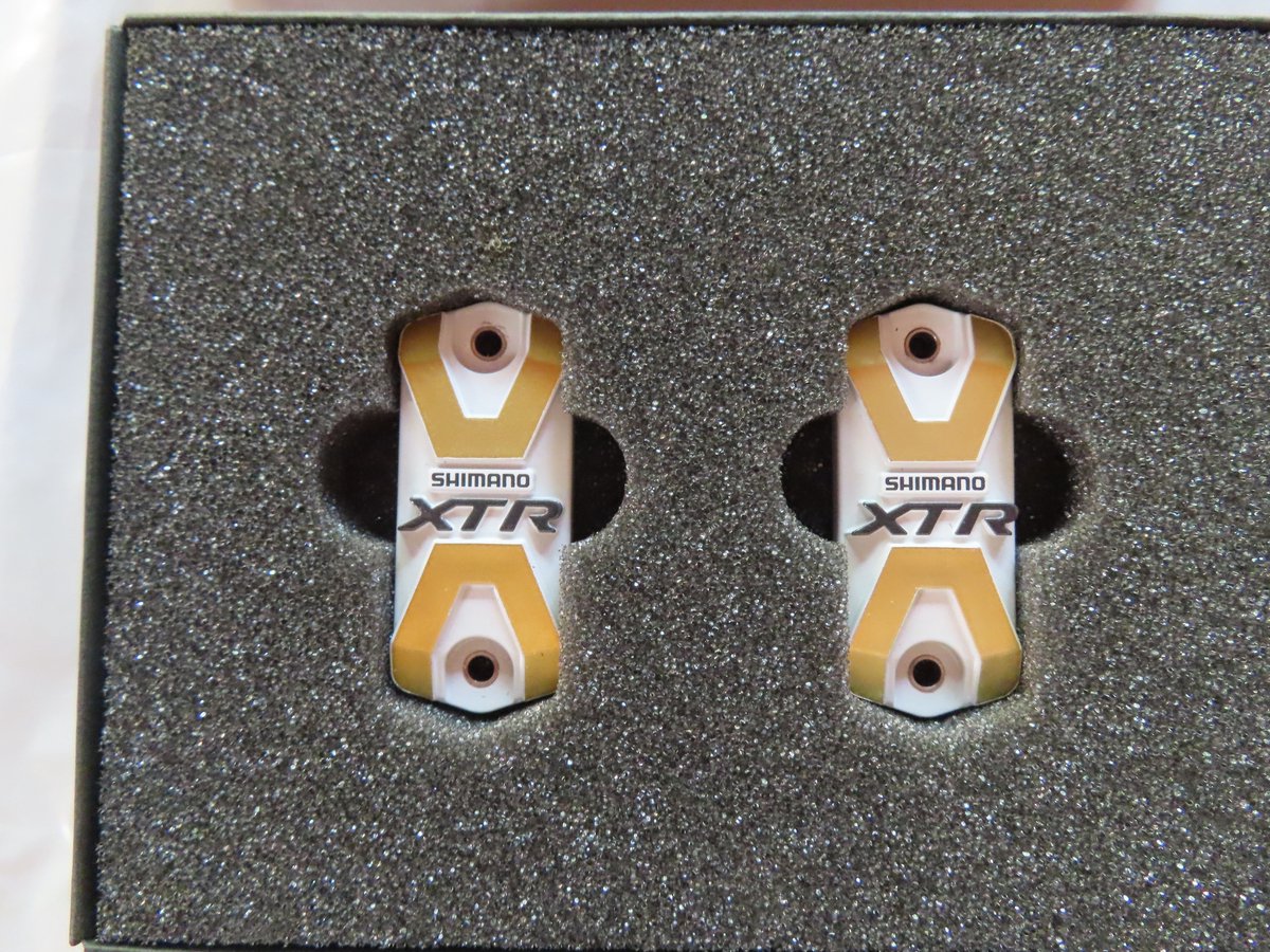 Shimano - XTR - Hydraulische remhendel afdekkapjes - wit met goudkleur - XTR BL- voor 975 remhendels