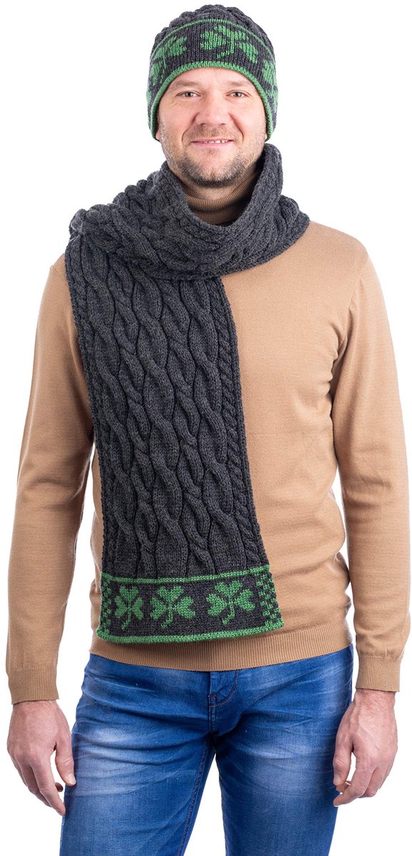 Omgoods - Merino Wol Sjaal met Drie Shamrocks in Natuurlijke Kleuren