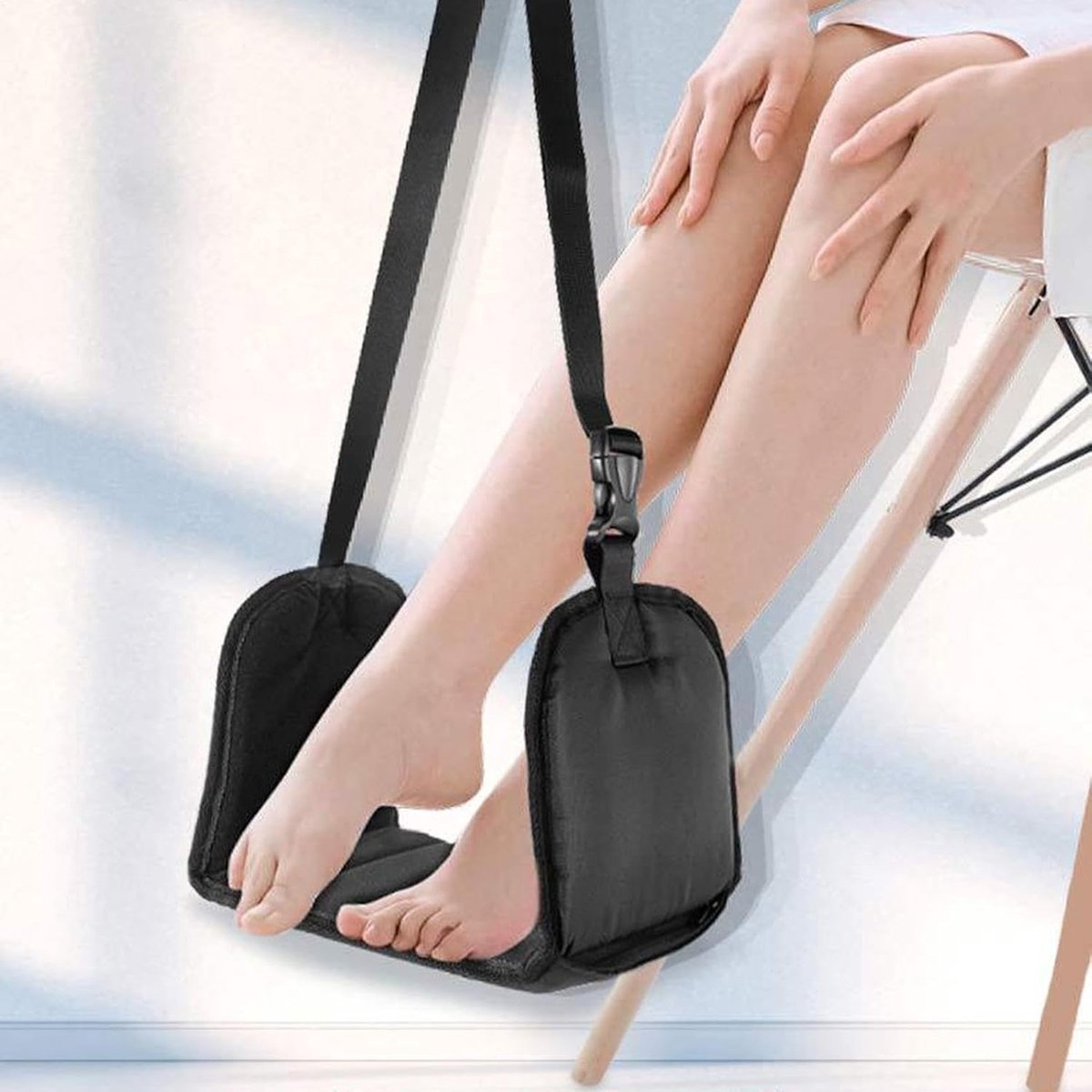 Vliegtuig Voetsteun Hangmat - Reisvoetsteun Vliegtuig - Comfortabel Reizen - Antislip Ontwerp - Verstelbaar 62-120 cm - Zwart