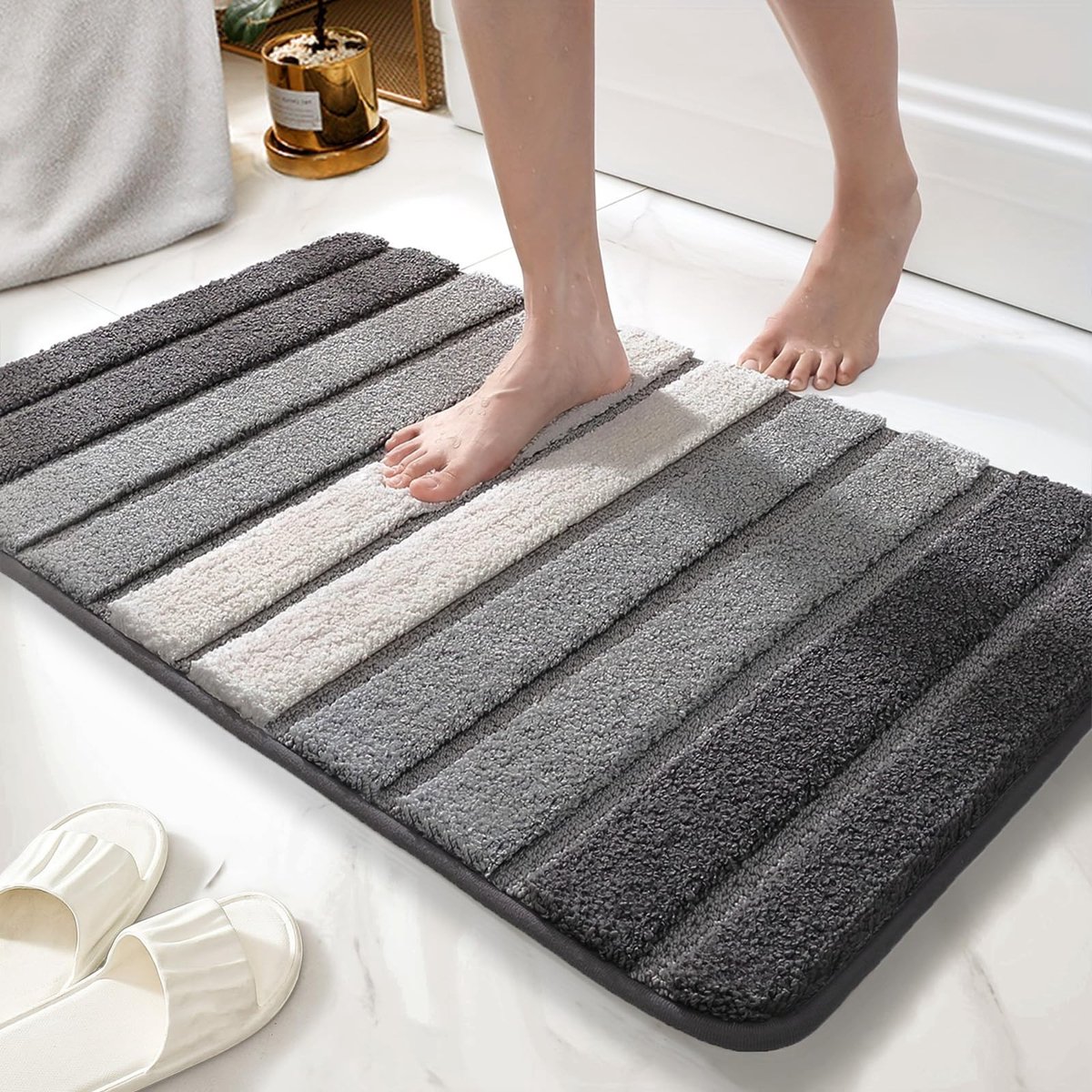 Omgoods- Badmat Super Absorberend - Microvezel - Badkamertapijt - Deurmat - 60 x 120 cm - Pluizig en Veiligheidswaarschuwing