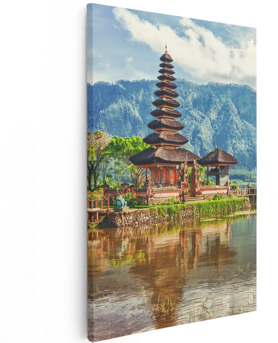 Artaza Canvas Schilderij Pura Tempel in Bali op het meer Beratan - 120x180 cm - Groot - Wanddecoratie Woonkamer - Schilderijen - Muurdecoratie