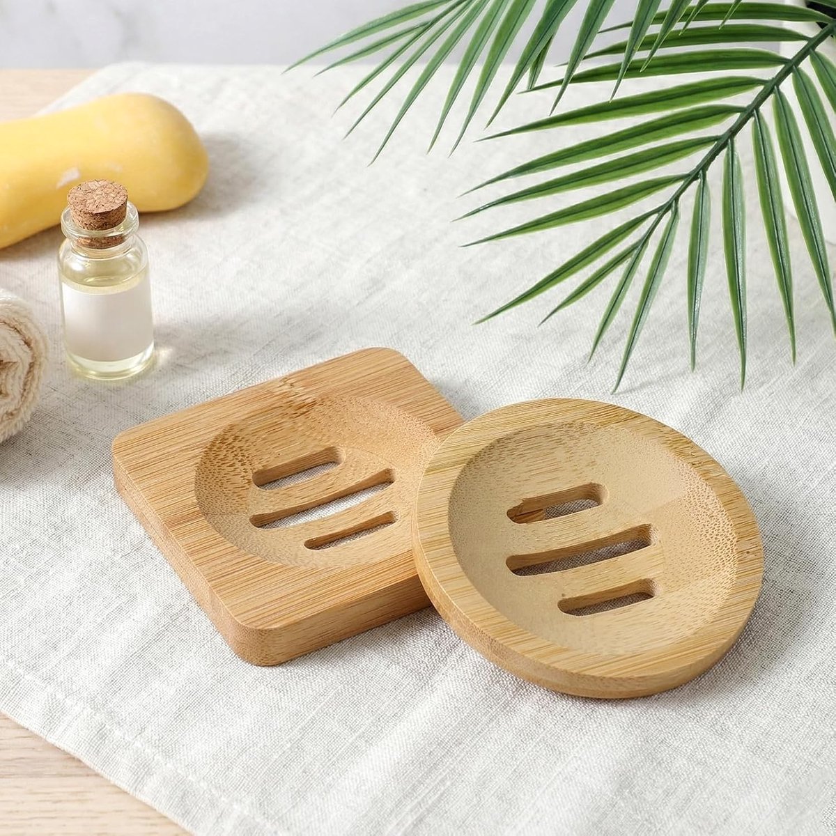 Natuurlijke Bamboe Zeepdispenser met Afvoer, 2 Stuks, Lekvrije Ontwerp voor Badkamer, Keuken en Handgemaakte Zeep, Duurzaam en Stijlvol