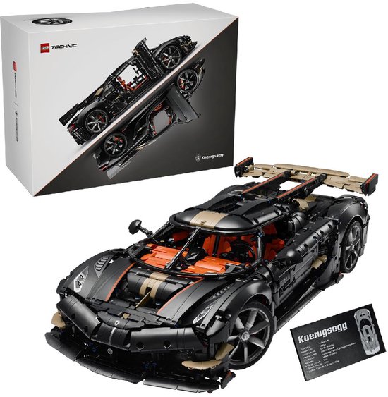 Zwarte en oranje LEGO Koenigsegg-auto naast de doos. "Koenigsegg" label.