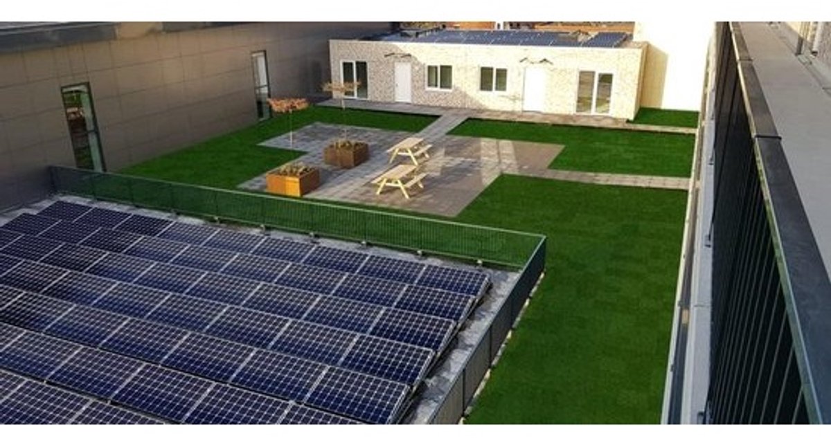 Kunstgras Tegels 50x50 cm met 55mm Vilt Dikte voor Balkon, Terras en Tuin