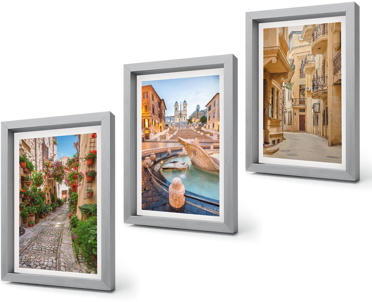 Coloray 4-Delige Schilderij Set - Charmante straatjes en fonteinen in een pittoreske architectuur. - 20 x 30 cm - Muurdecoratie - Wanddecoratie - Hal - Moderne Wanddecoratie Zilveren lijst