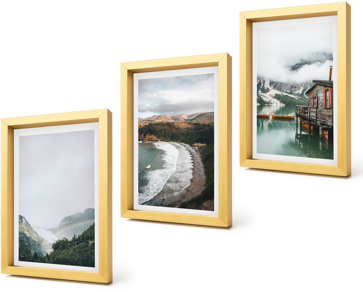 Coloray 4-Delige Schilderij Set - Uitzicht op de bergen en het strand met wolken en water. - 20 x 30 cm - Wanddecoratie - Muurdecoratie - Moderne Interieurdecoratie - Interieur Decoratie