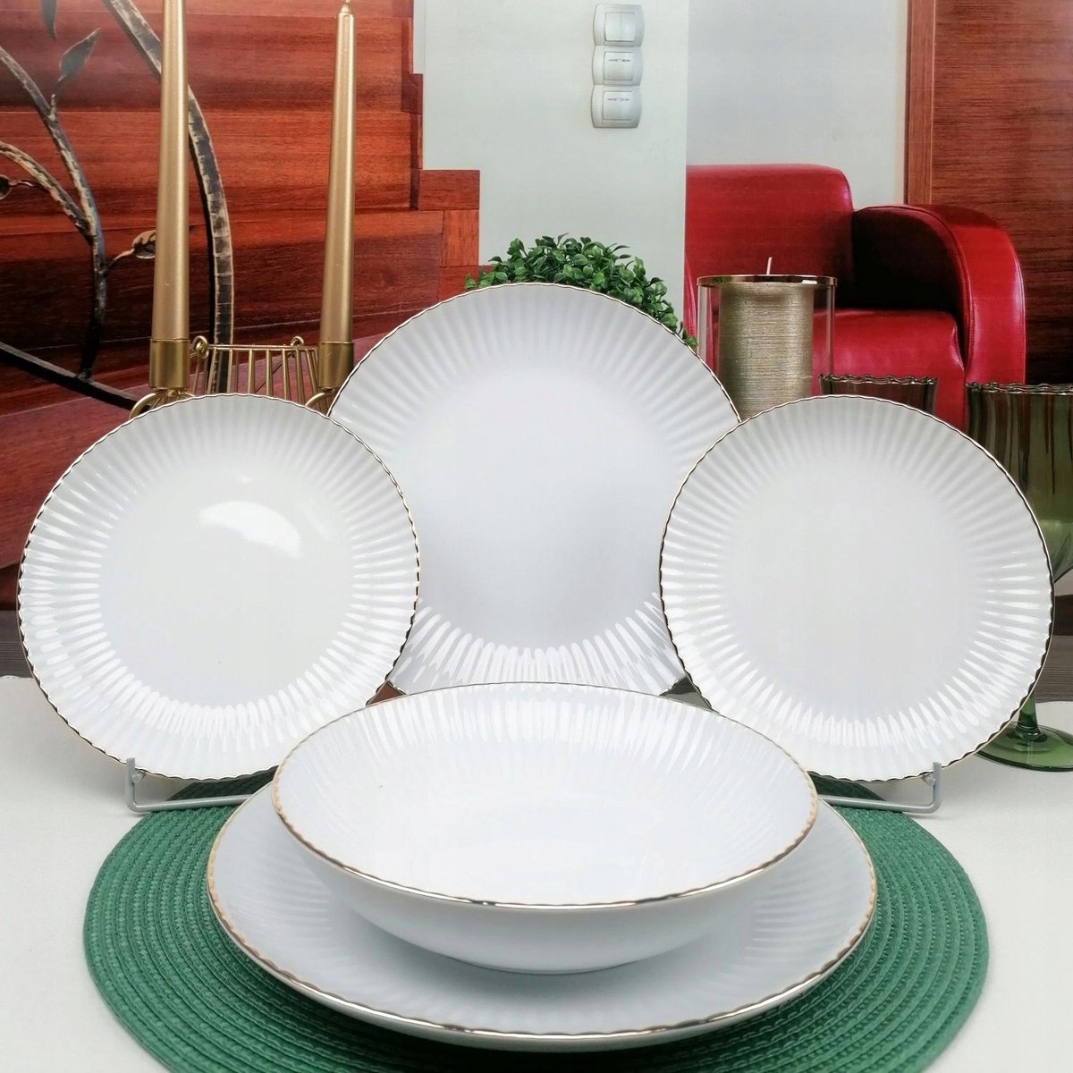 Lubiana Daisy Gold Servies 18 Delen voor 6 Personen met Gouden Rand