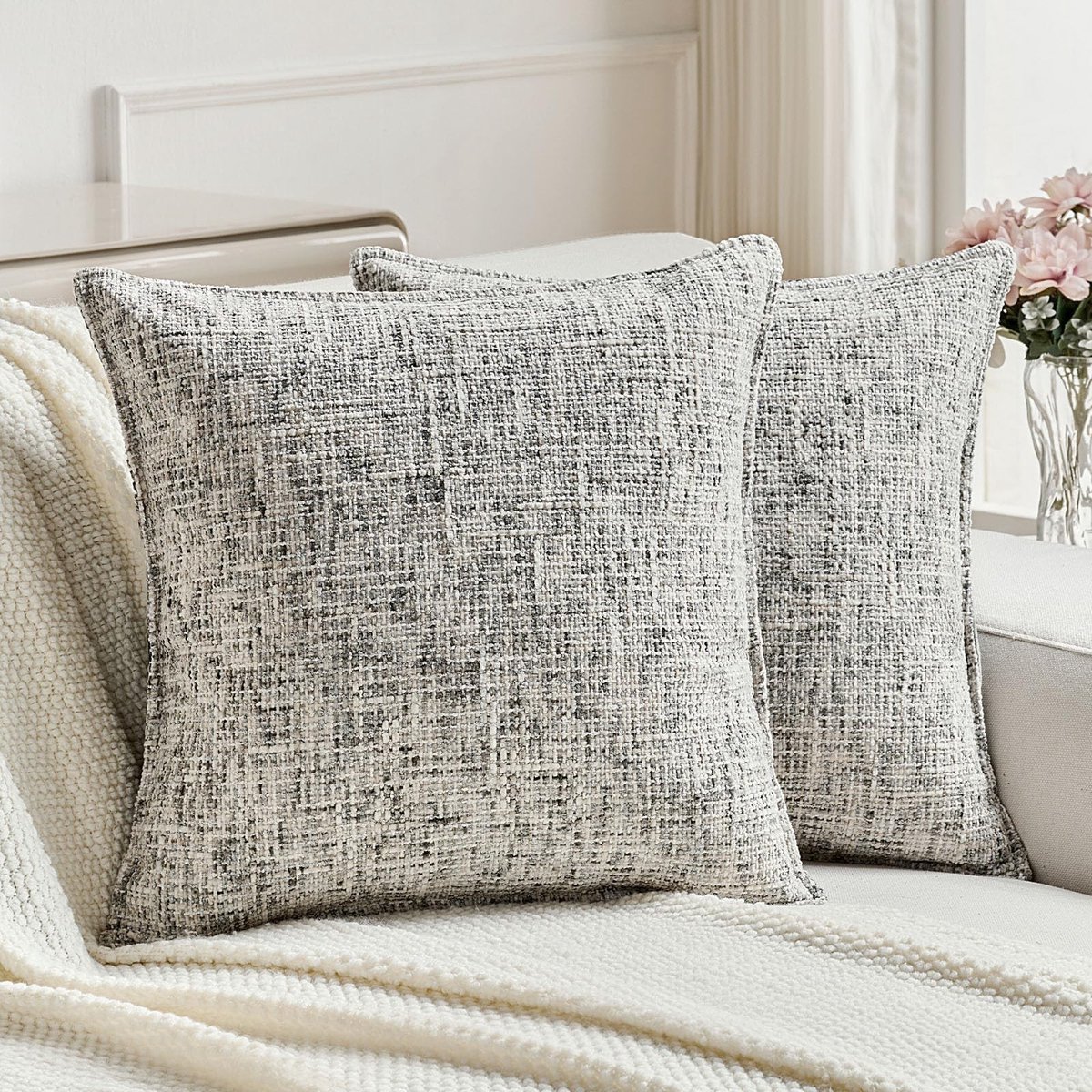 Omgoods - Set van 2 Chenille Kussenhoezen 50 x 50 cm Zwart