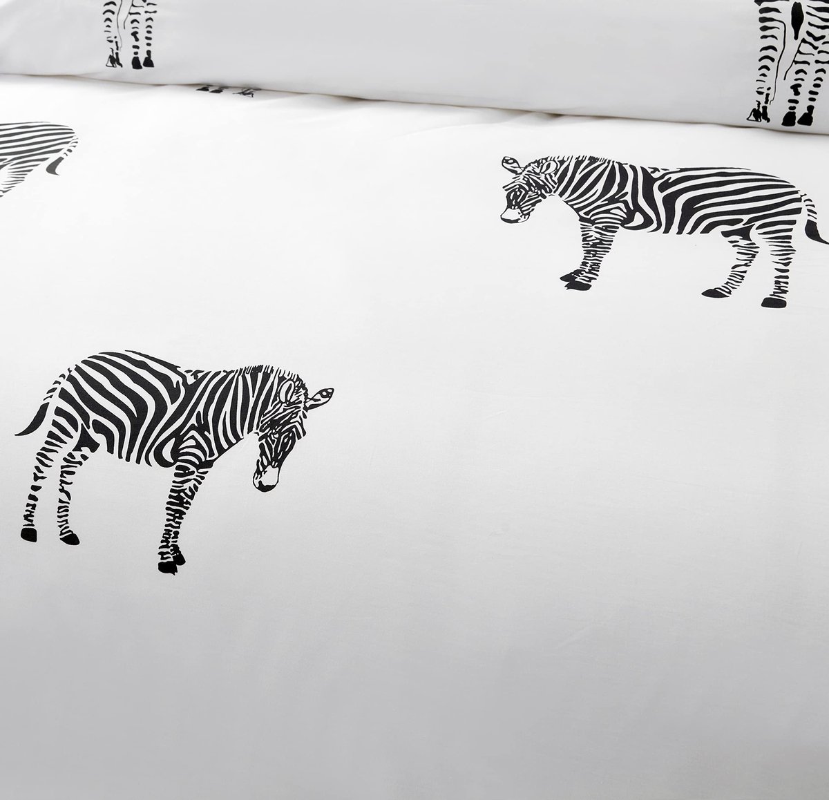 Omgoods - Bed Duvet Cover Set 150 cm - 3-delige Microfiber Set met Zebra Patroon