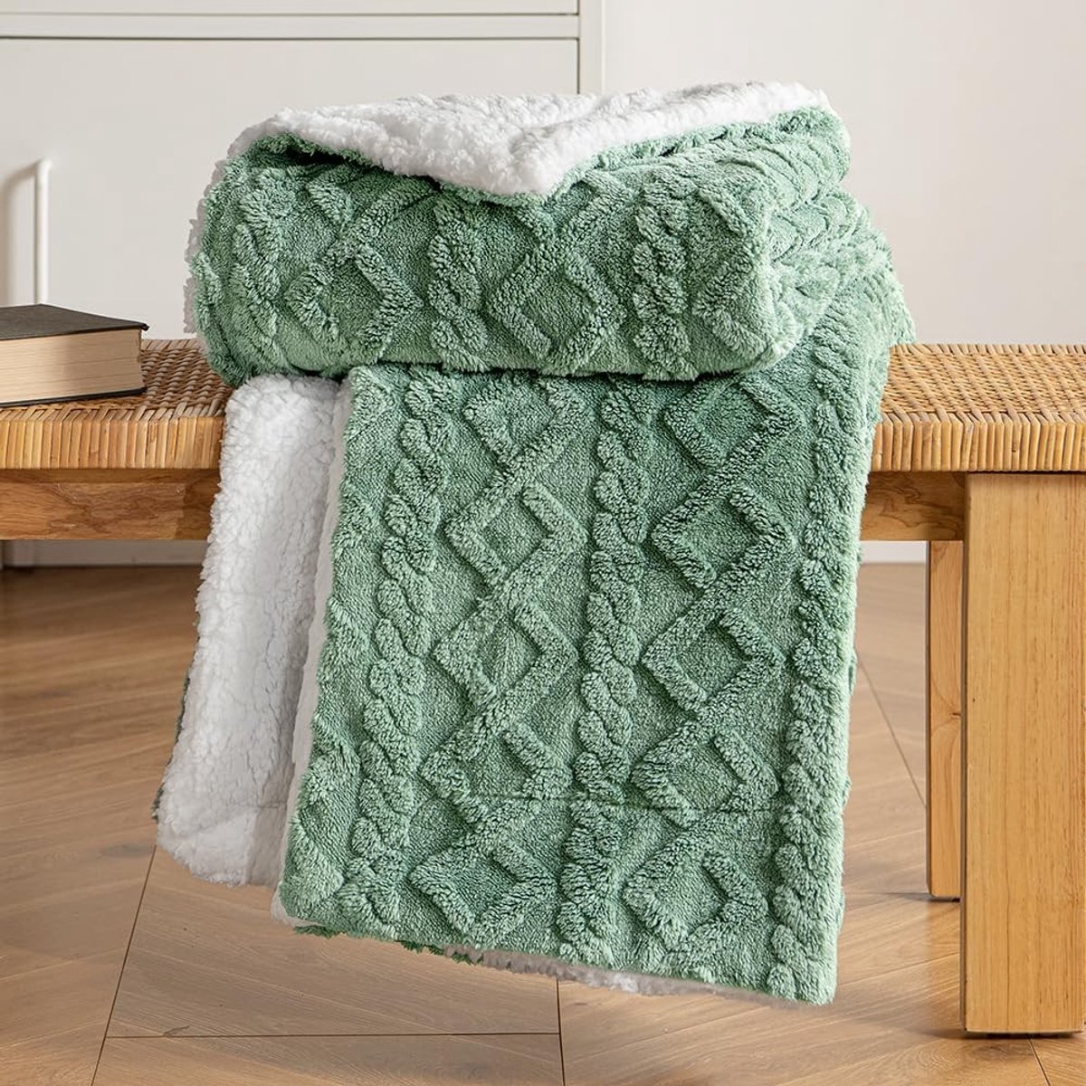 Omgoods - Dikke Geweven Plaid voor de Bank - Zacht en Fluffy 130 x 150 cm in Matcha Groen