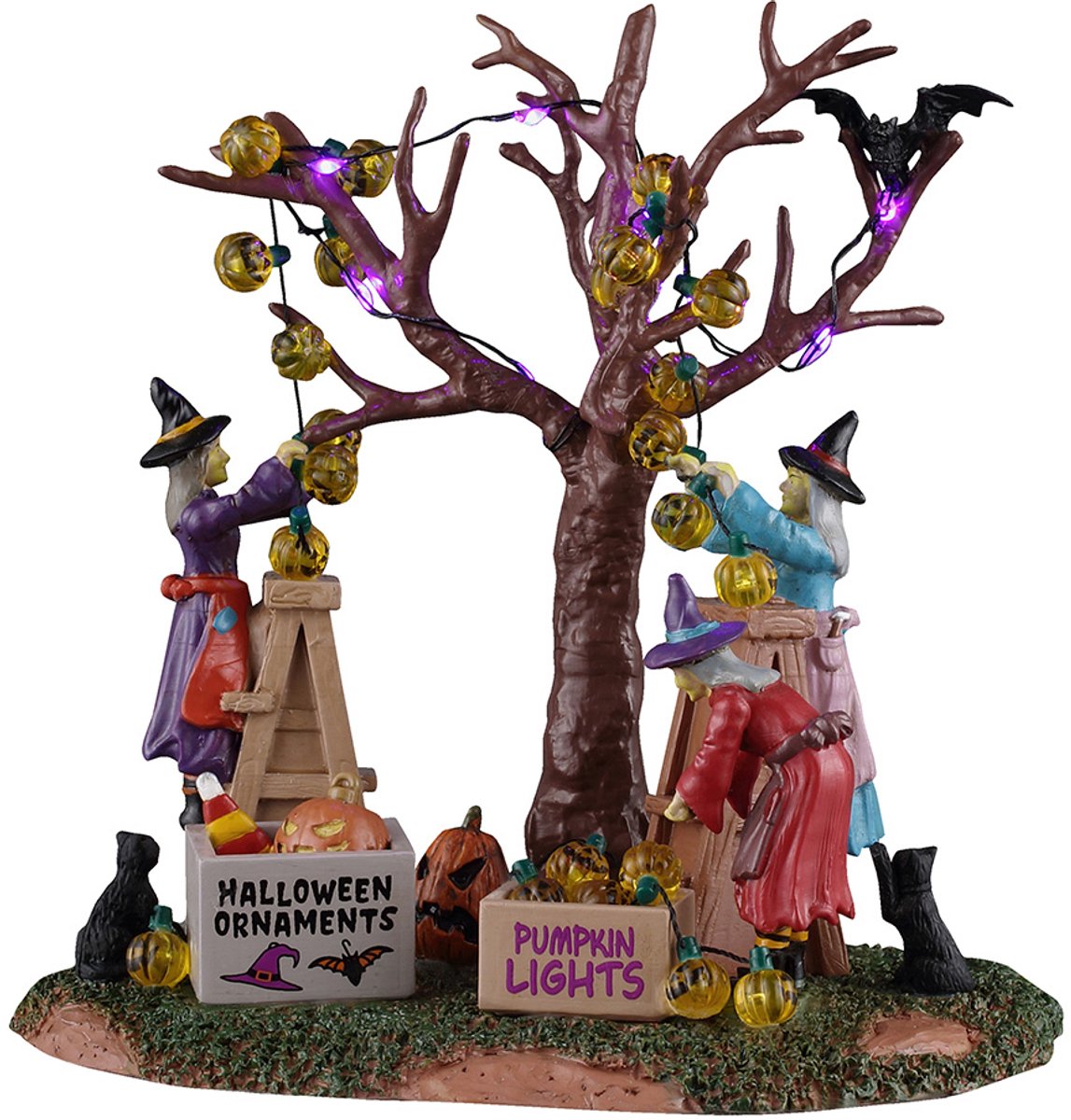 Spooky Town - Decorating the Spooky Tree - Met Licht