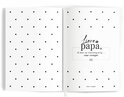 Openstaand boek met stippenpatroon en op de rechterpagina 'Lieve papa, ik ben zo nieuwsgierig ... naar vroeger 01'.