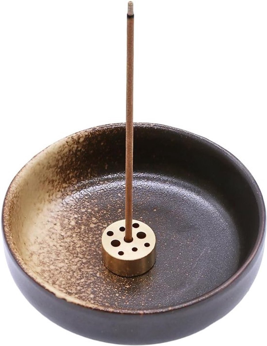 Handgemaakte keramische wierookhouder met messing inzet, 9 cm, voor meditatie, zen decoratie en sfeervolle woninginrichting