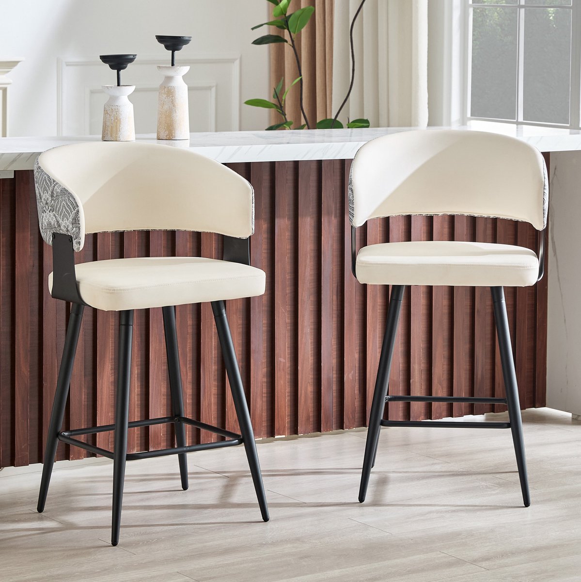 FloraGrace Barkruk - Set Van 2 Met Rugleuning En Voetsteun - Ergonomisch Zitcomfort Voor Keuken Of Bar - Kunstleer En Metaal - Wit