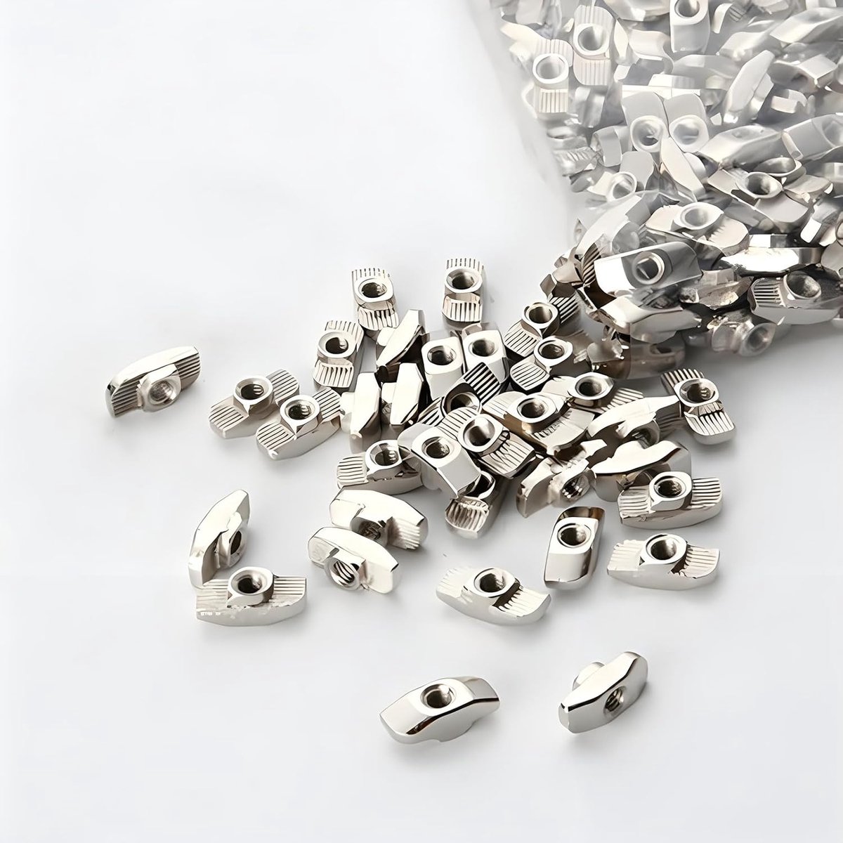 120 stuks Hammerkopmoer 6mm Groefmoer 6 M3, staal gegalvaniseerd, M3 draad T-gleuf Groefmoeren Koolstofstaal hamermoer voor aluminiumprofiel-extrusiesleuf (EU20-M3 x10x6)
