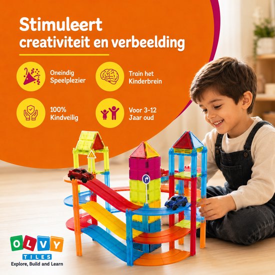 Een jongen speelt met een kleurrijke magnetische racebaan en auto's. De tekst "Stimuleert creativiteit en verbeelding" staat bovenaan.