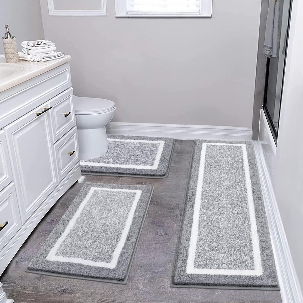 Pluizige badmatsets 3-delig, badtapijten en toiletmatten microvezel antislip wasbare bad- en voetstukmatsets waterabsorberend badkamertapijt tapijt douchetapijt, lichtgrijs