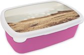 Broodtrommel Roze - Lunchbox - Brooddoos - Strand - Zand - Schelp - 18x12x6 cm - Kinderen - Meisje