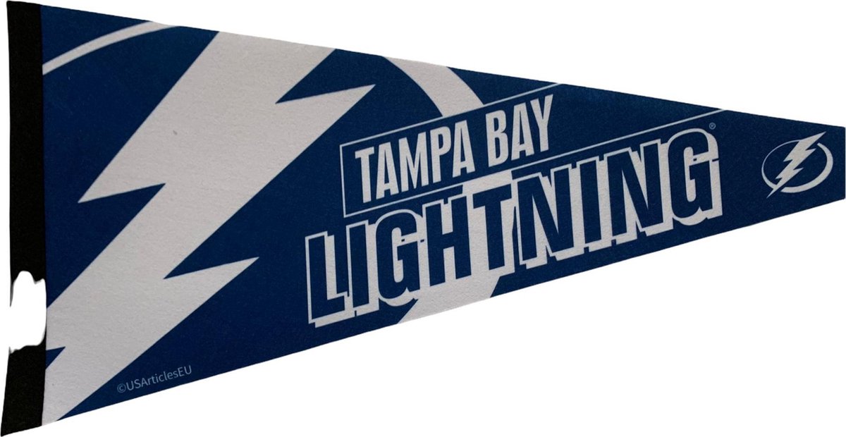 Afbeelding van product USArticlesEU - Tampa Bay Lightning - Florida - NHL - Stanley cup - Vaantje - Ijshockey - Hockey - Ice Hockey - Sportvaantje - Pennant - Wimpel - Vlag - Blauw/Wit - 31 x 72 cm