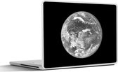 Laptop sticker - 10.1 inch - Satellietbeeld van de aarde - zwart wit - 25x18cm - Laptopstickers - Laptop skin - Cover