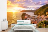 Behang - Fotobehang Zonsondergang in Cinque Terre - Breedte 330 cm x hoogte 220 cm