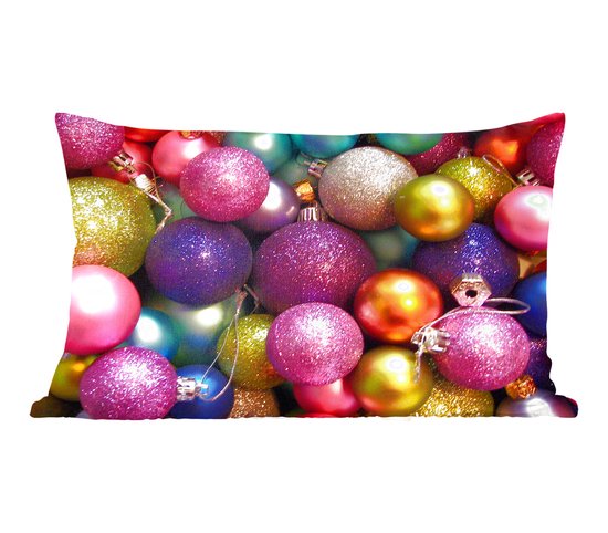 Sierkussens - Kussentjes Woonkamer - 60x40 cm - Een close-up van kleurrijke kerstballen - Kerstversiering - Kerstdecoratie voor binnen - Woonkamer