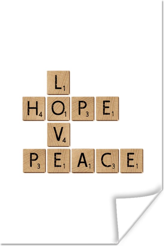 Scrabble quote Love Hope Peace op een witte achtergrond