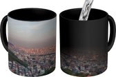 Magische Mok - Foto op Warmte Mok - Oranje zonsopkomst boven Kobe in Japan - 350 ML
