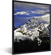 Fotolijst incl. Poster - Luchtfoto van de Kailash berg bij China - 60x80 cm - Posterlijst